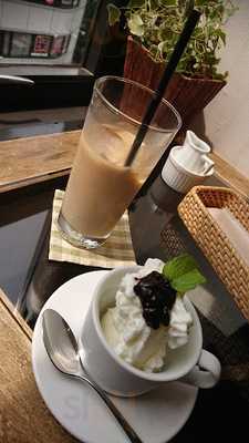 カフェ アプレミディ