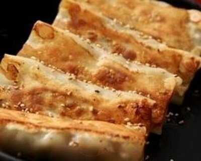 新上海四川家庭料理刀削麺 ばんちゃんの酒房