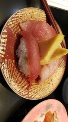 元祖寿司 新宿南口駅前店