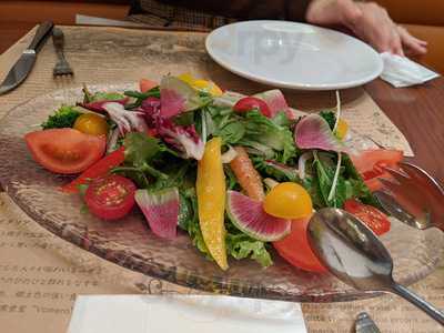 トラットリア ヴォメロ イル マーレ エ モンテ