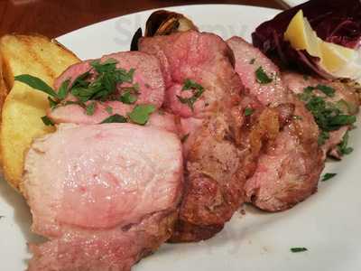 トラットリア ヴォメロ イル マーレ エ モンテ