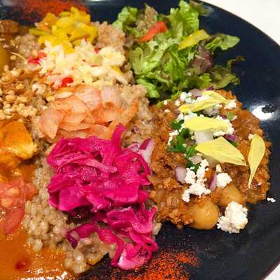 寝かせ玄米とカレー＆スパイスnuka 東急フードショーエッジ店