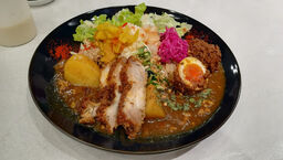 寝かせ玄米とカレー＆スパイスnuka 東急フードショーエッジ店