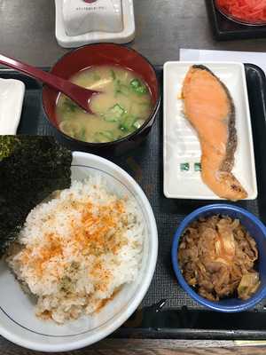 なか卯 渋谷宇田川町店