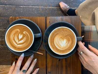 Pells コーヒースタンド