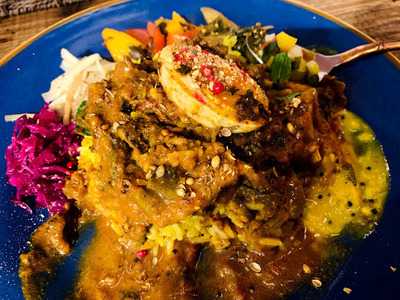 カレーショップ初恋＆スパイスバル キメラ