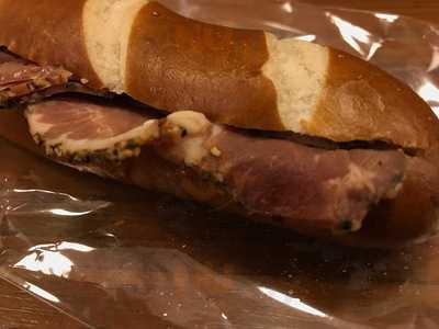 カフェ＆ベーカリー ぴっころ