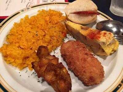 サラ アンダルーサ