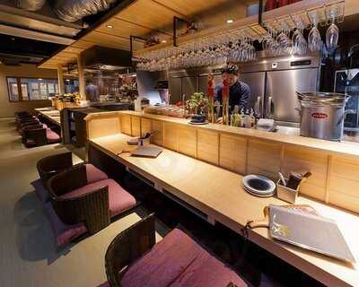 炭火とワイン 四条fuyacho店