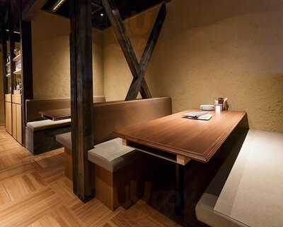 炭火とワイン 四条fuyacho店