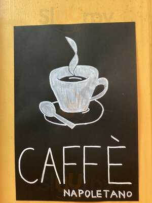 カフェテリア マジカ