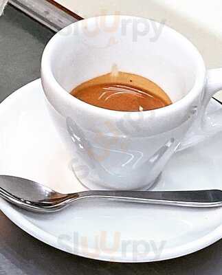 カフェテリア マジカ