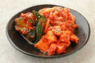 韓国料理食べ放題 サムギョプサル オンチョン 梅田店