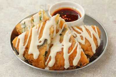 韓国料理食べ放題 サムギョプサル オンチョン 梅田店