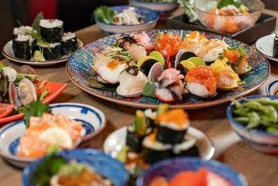 最大165品 食べ放題 飲み放題 大衆居酒屋 梅田スタンド 梅田店