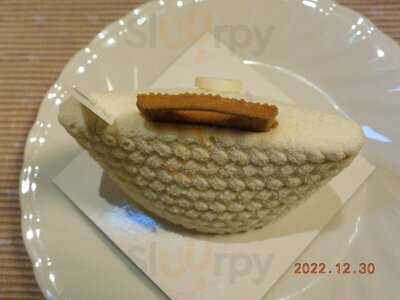 マサヒコ オズミ パリ