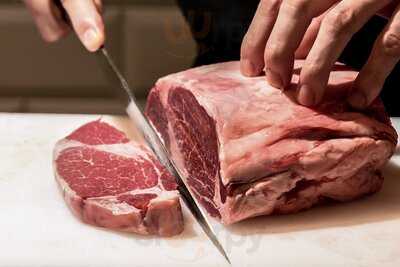 枯らし熟成 焼肉つつい