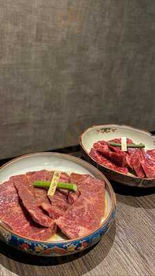 和牛焼肉 肉八 天満店