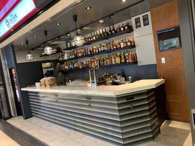 お酒の美術館 近鉄難波駅店