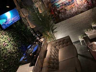 六本木secret Base