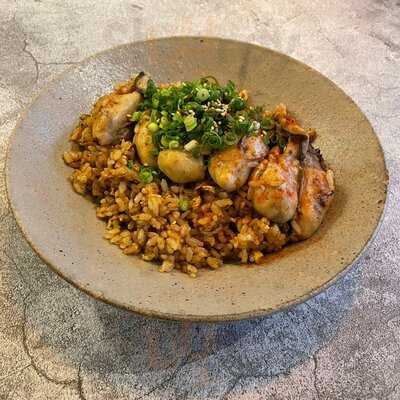 イザカヤキツネ アメリカ村店