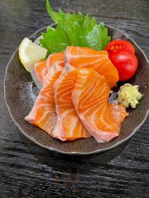 イザカヤキツネ アメリカ村店