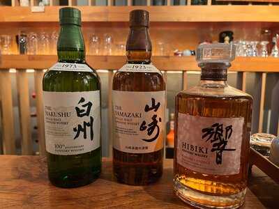 Cafe & Bar 紅蝙蝠