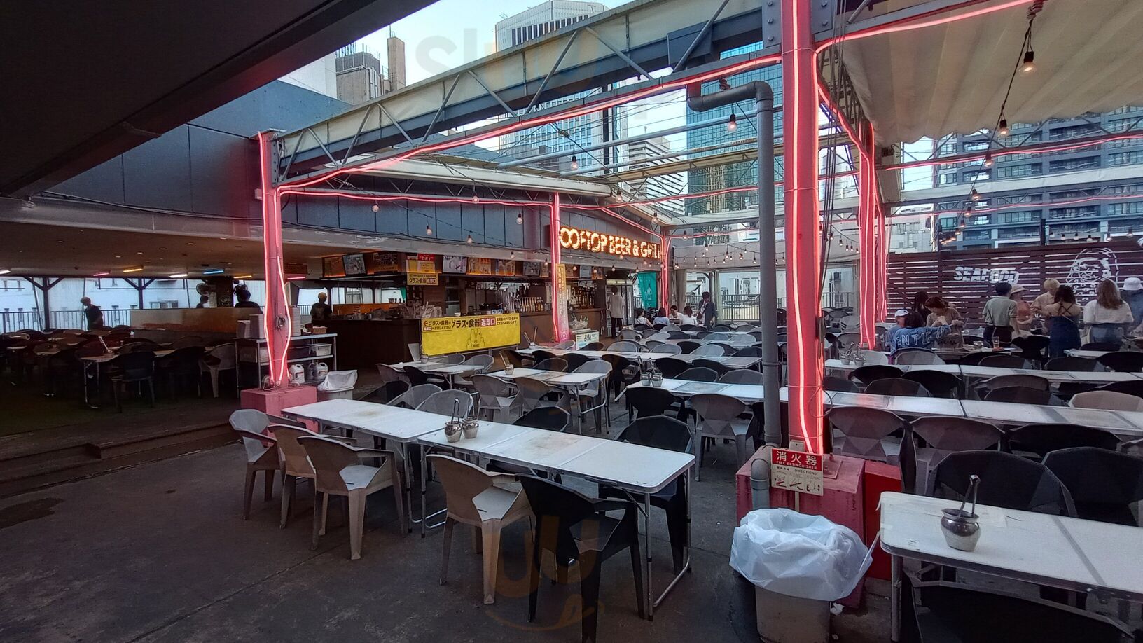 屋上bbqビアガーデン Umeda大ホール