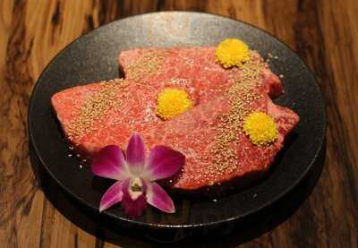 黒毛和牛ヘレ肉専門店 炭火焼肉 りきちゃん 北浜店