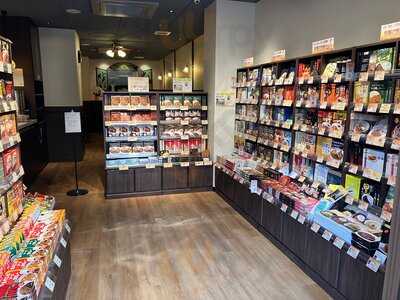 レトルトとレトロカフェ れとろと