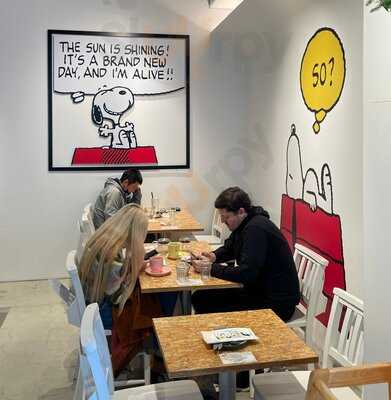 ピーナッツ カフェ サニーサイドキッチン