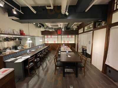 和牛・焼肉・ホルモン 三吉本店