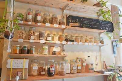 トゥカサ Plant Based Cafe Zero Waste Shop