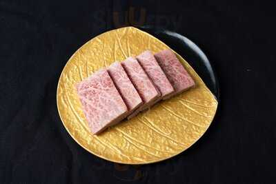 炭火焼肉 百天万天