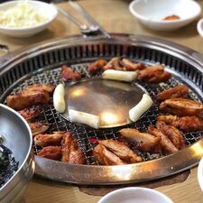 금강산맥반석닭갈비막국수