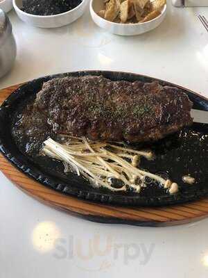 마칸 할랄 코리안 레스토랑