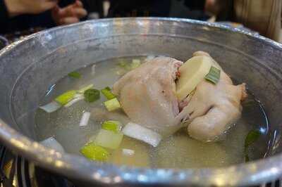 진 원조 보신 닭한마리 본점