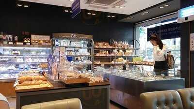 파리바게뜨 강남역점