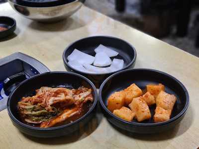 진시황뼈다귀감자탕