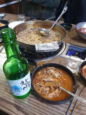 진시황뼈다귀감자탕