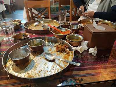 에베레스트 커리월드레스토랑