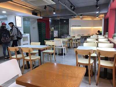 이삭토스트 홍대점