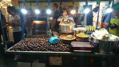 스쿨푸드 명동엠플라자점