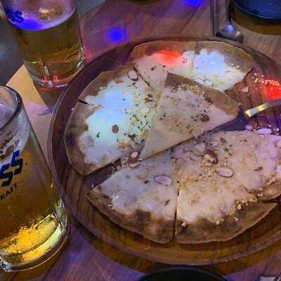 제임스치즈등갈비 홍대역8번출구점