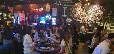 제임스치즈등갈비 홍대역8번출구점