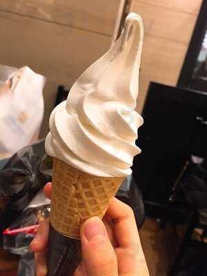 폴 바셋 신세계백화점 강남점