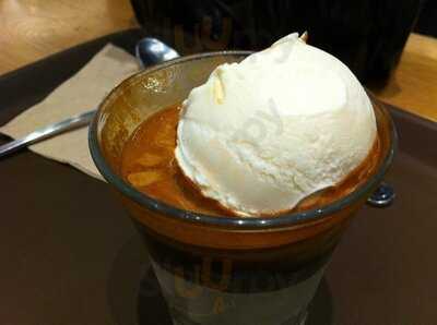 폴 바셋 신세계백화점 강남점