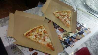 브릭 오븐 뉴욕 피자