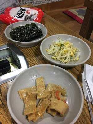 한옥집 김치찜 서대문본점