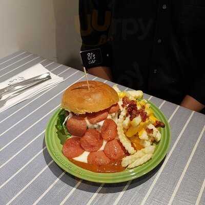 에이티원스 커틀릿